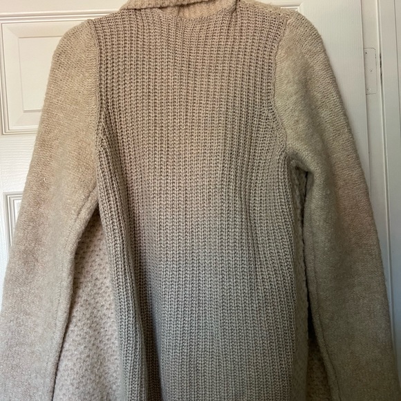 LOFT cardigan, Oatmeal/cream color, Chunky knit , Open front , Oversized collar - Picture 2 of 5